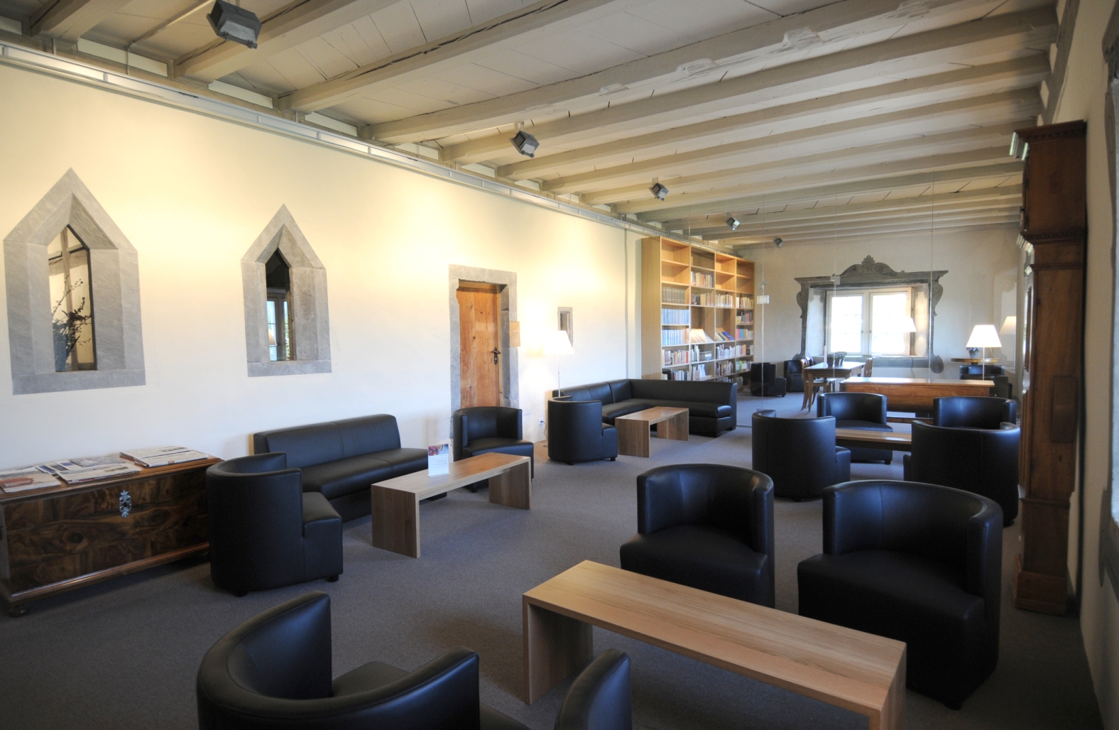 Lounge & Bibliothek Lounge & Bibliothek