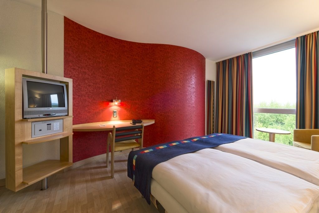 B&B Hotel Lully 3 Lakes – Bild