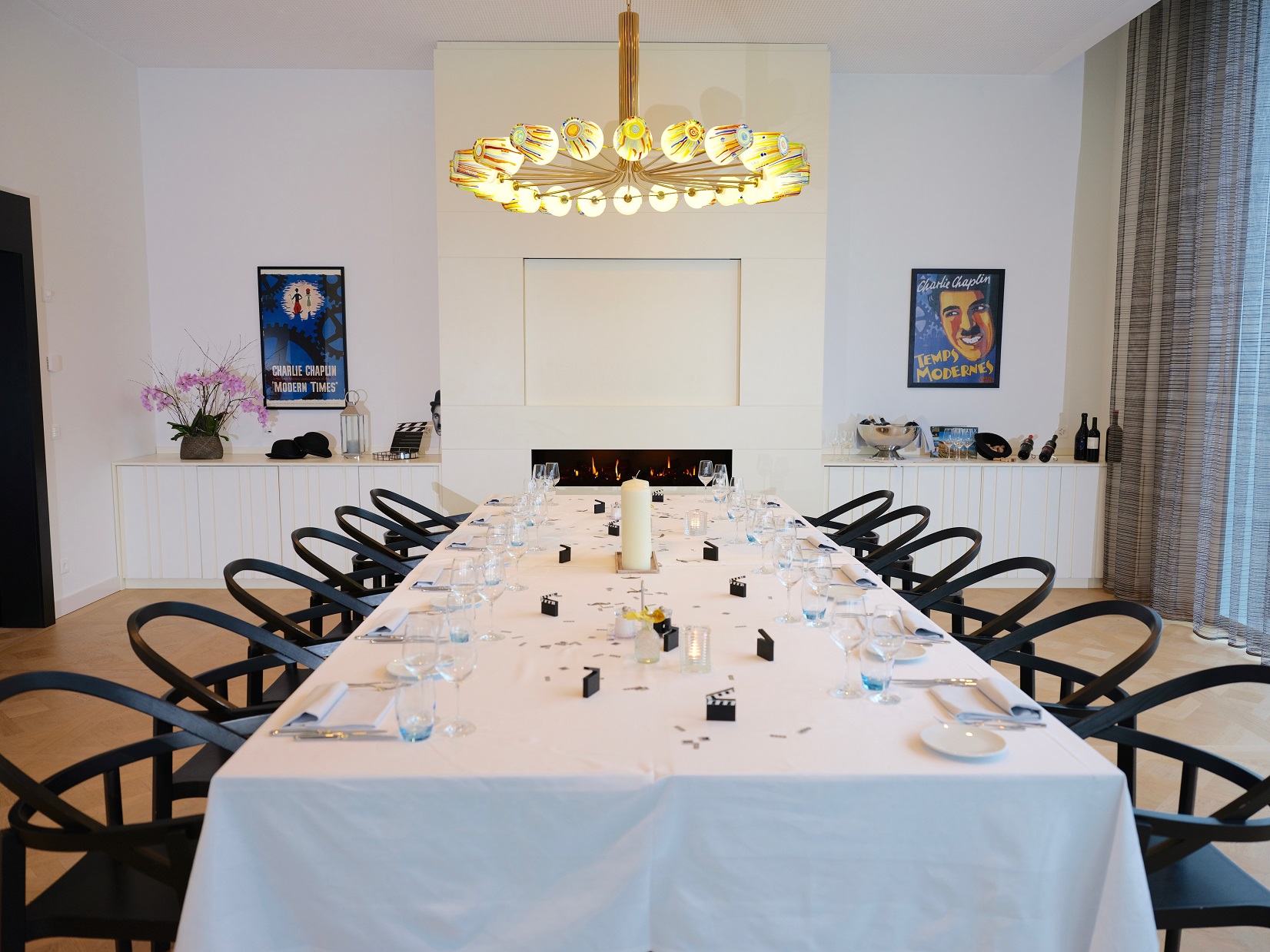 Modern Times Hotel – Bild