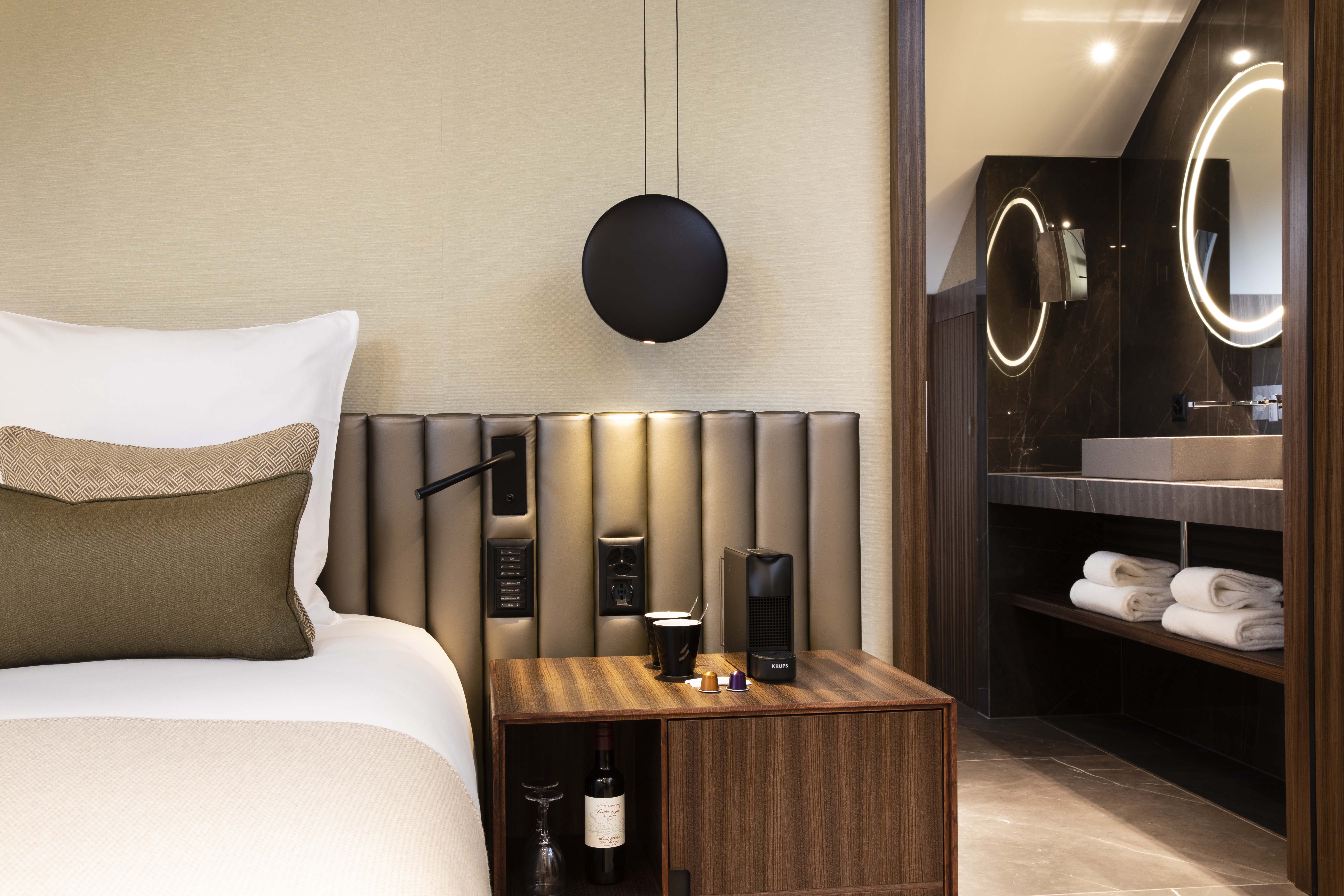 HOTEL.D - GENEVA – Bild