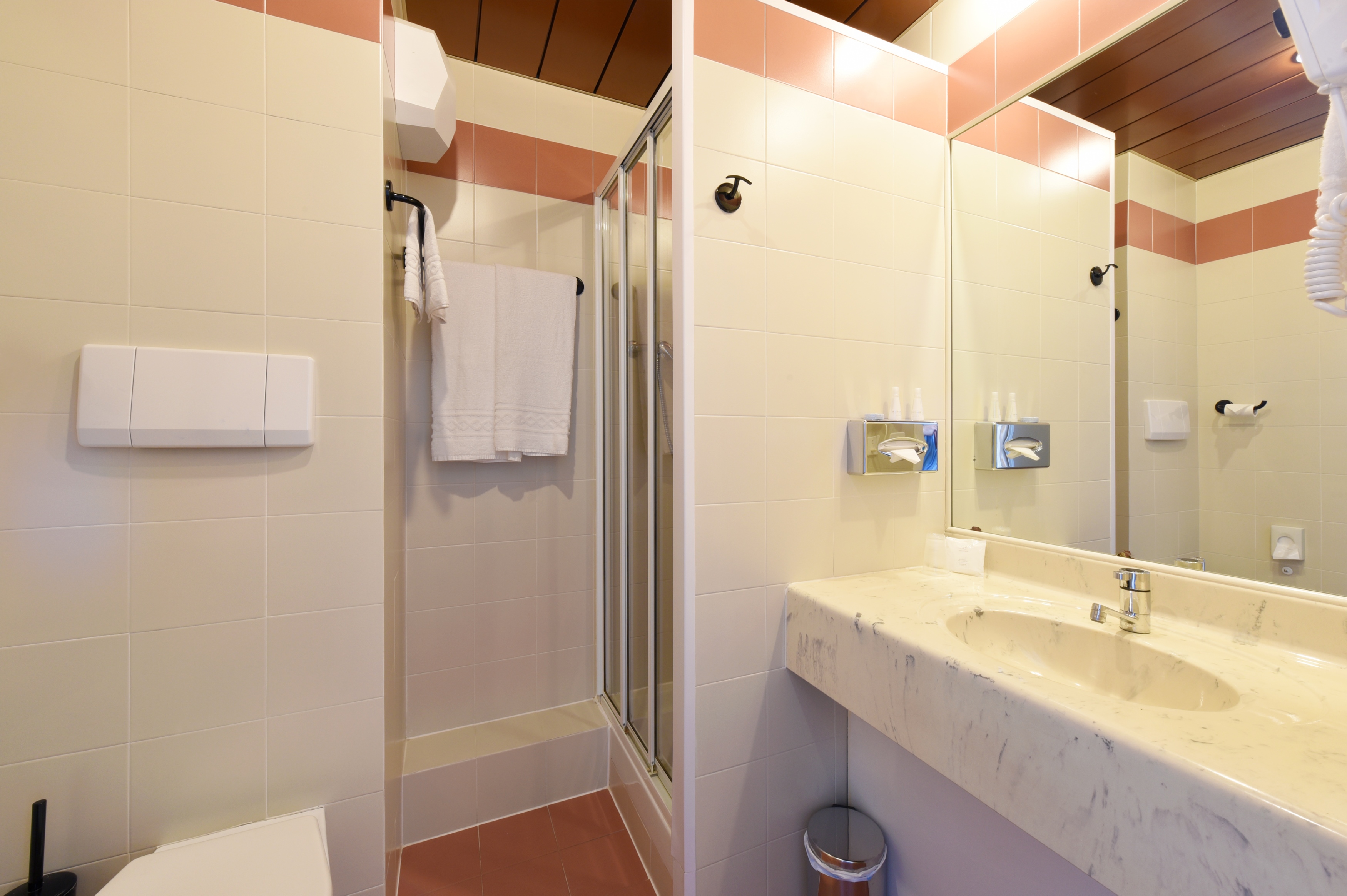Standard Double room - Bathroom Standard Double room - Bathroom