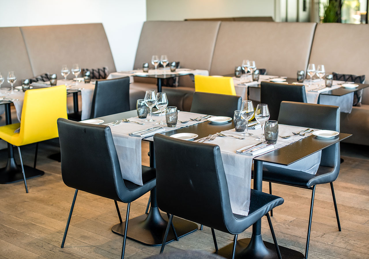 Lake Geneva Hotel – Bild