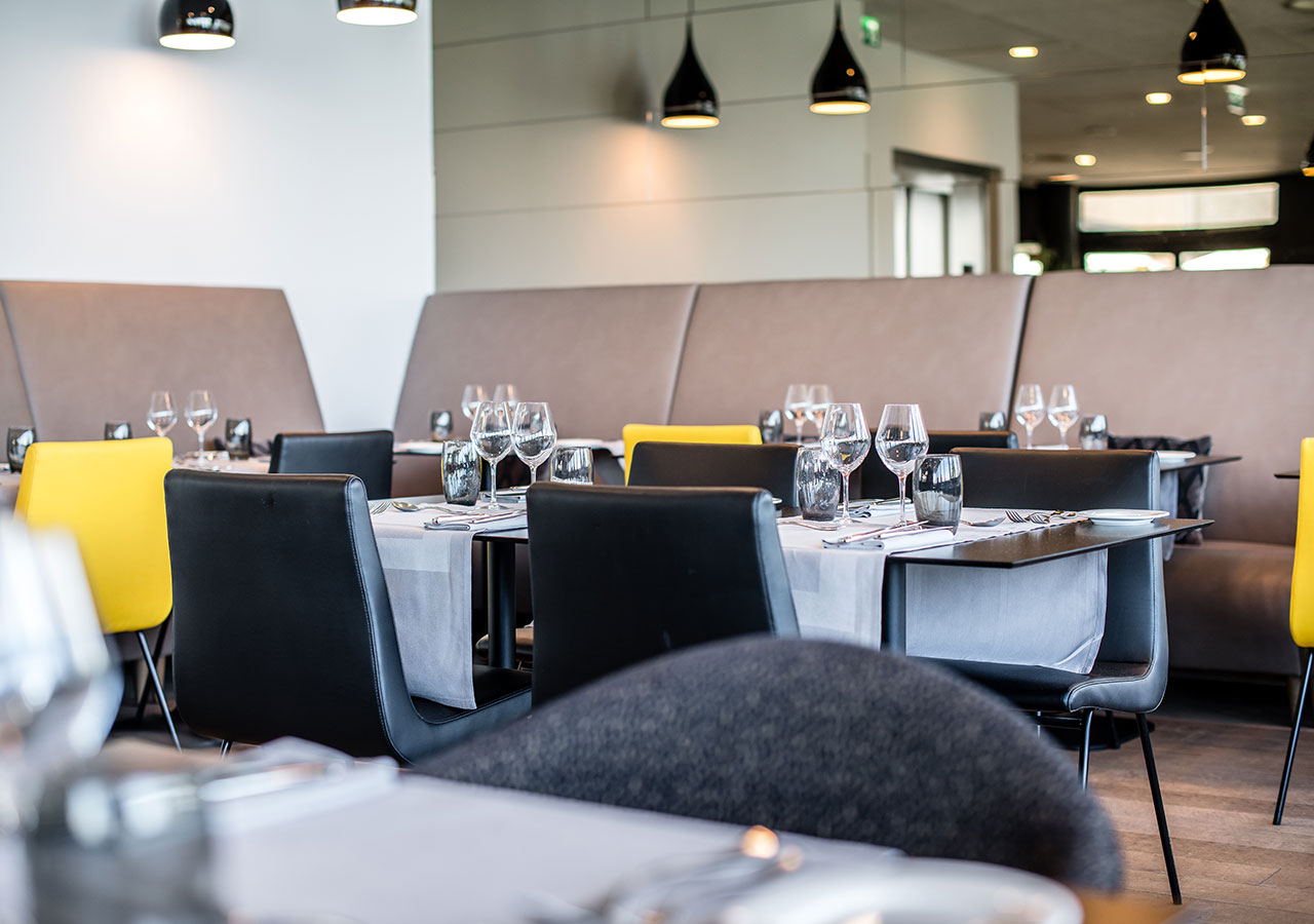 Lake Geneva Hotel – Bild