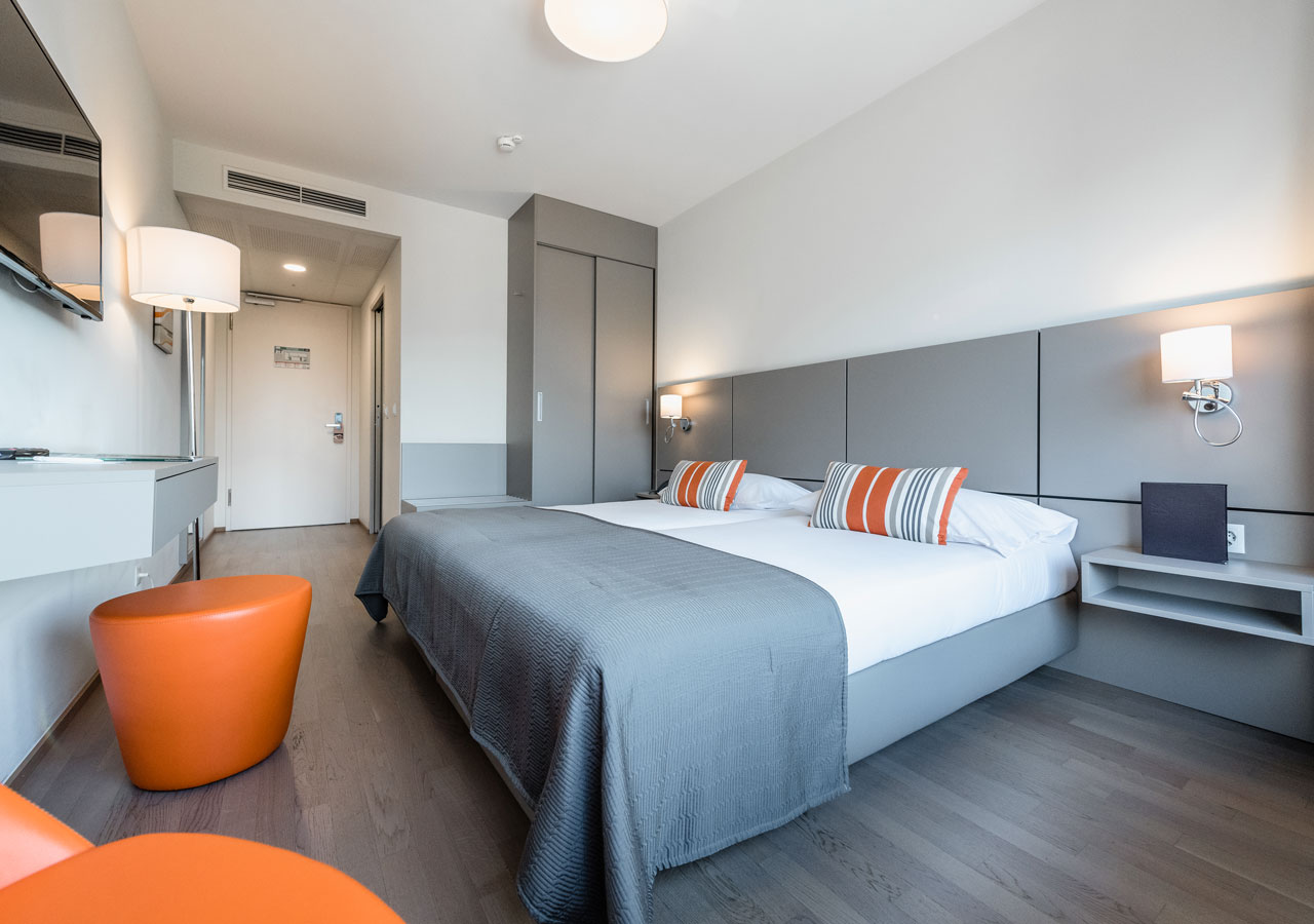 Lake Geneva Hotel – Bild