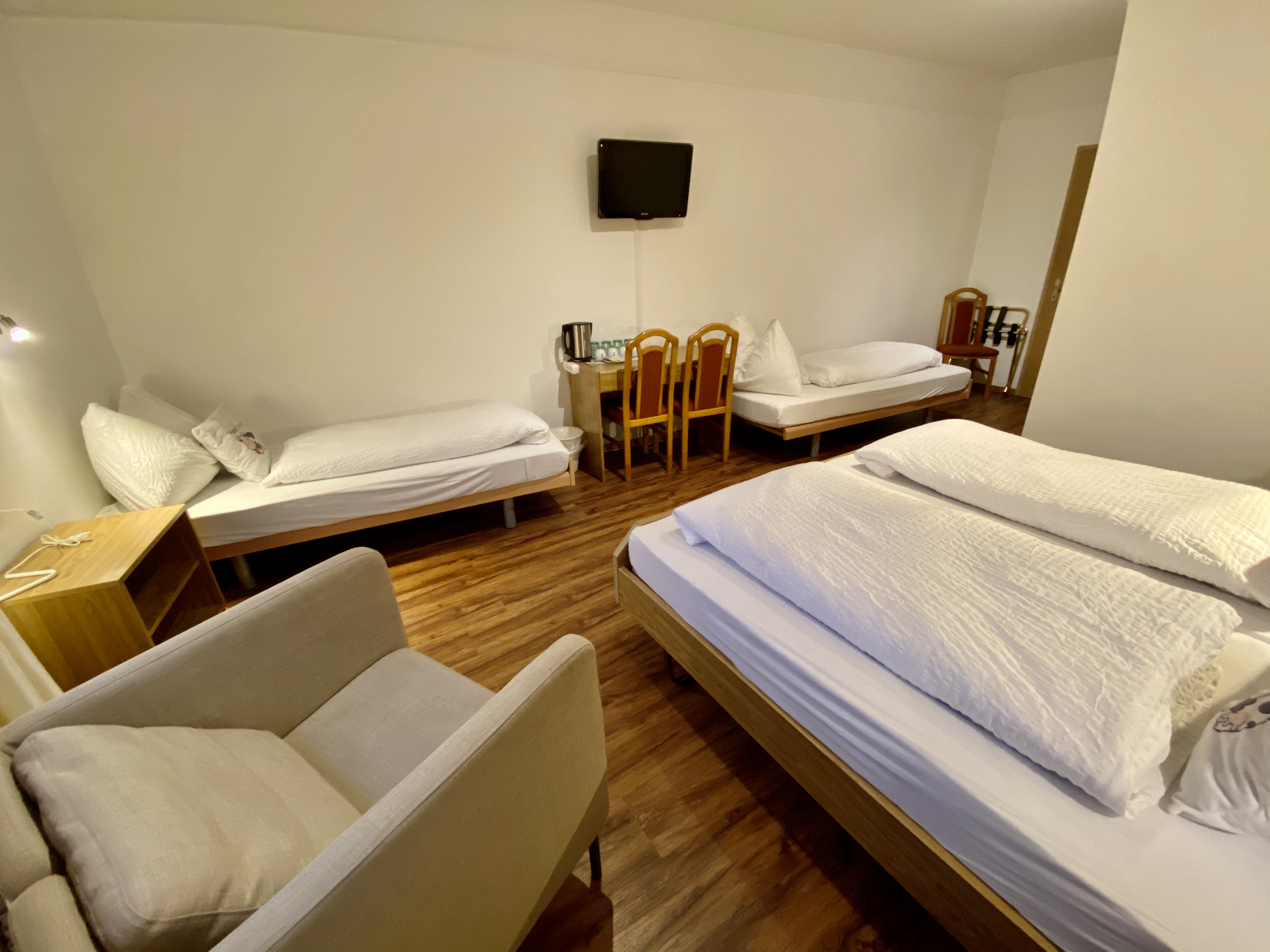 Vierbettzimmer Vierbettzimmer