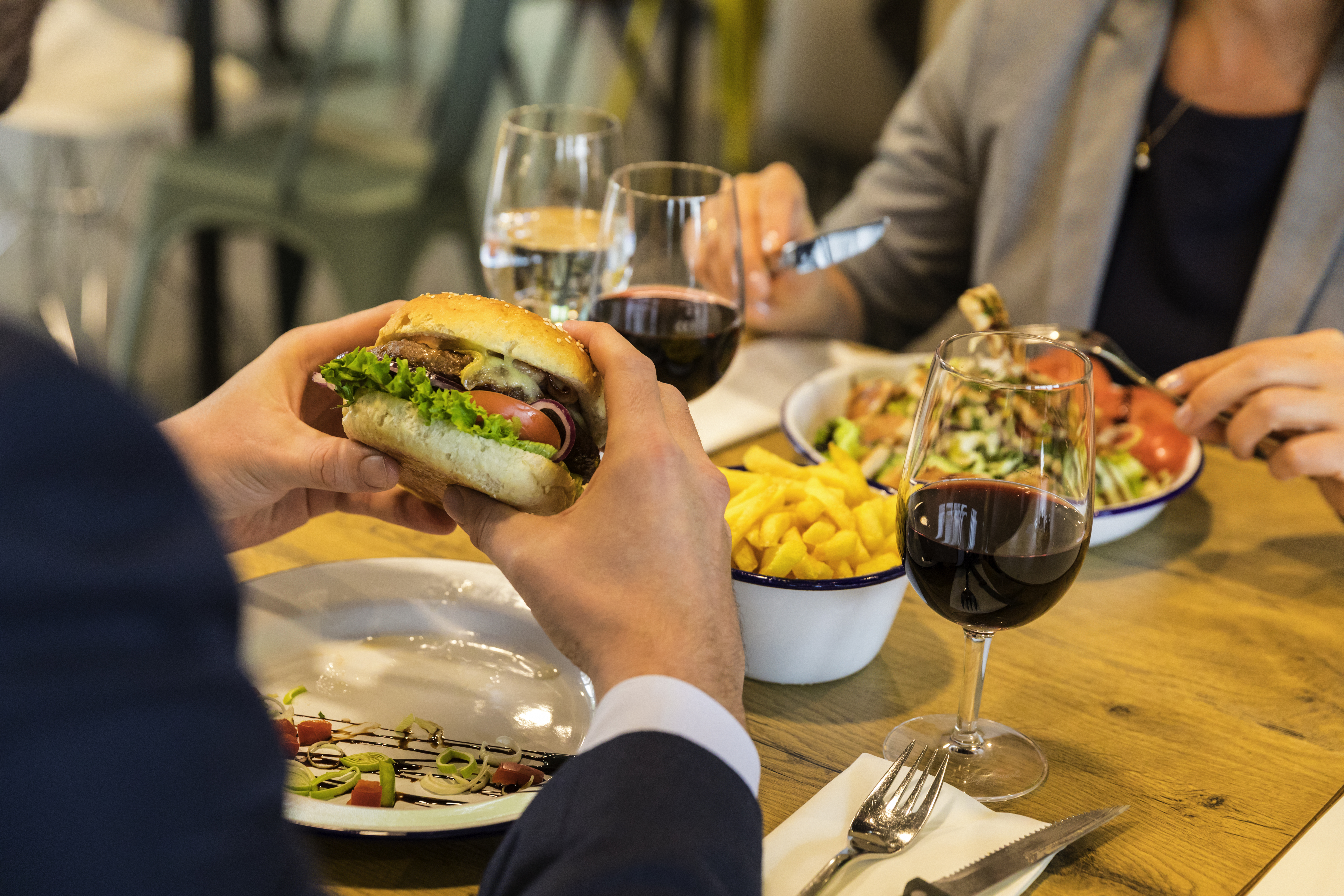 ibis Zurich Messe Airport – image