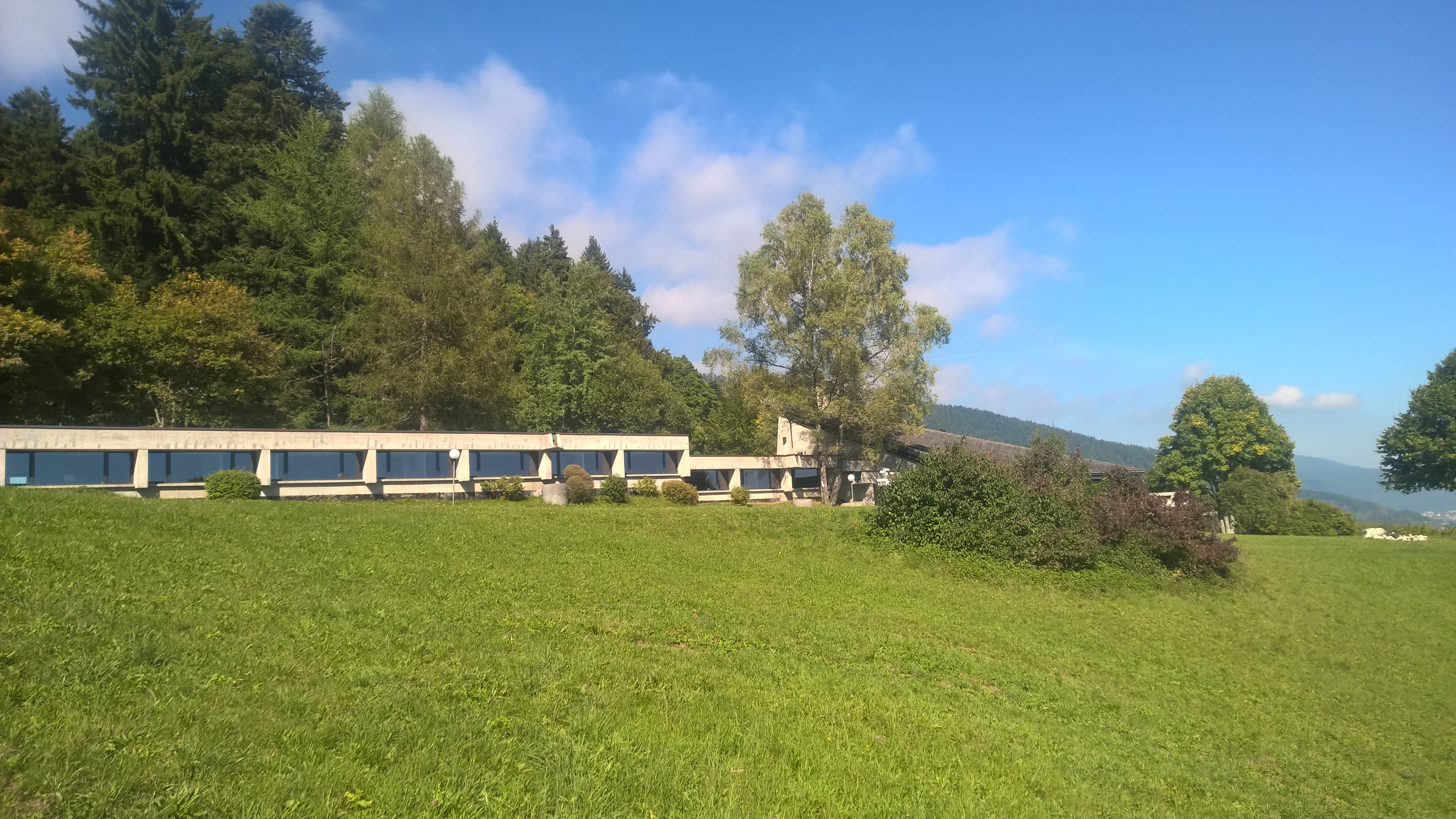 Vue d'ensemble 2 Vue d'ensemble 2