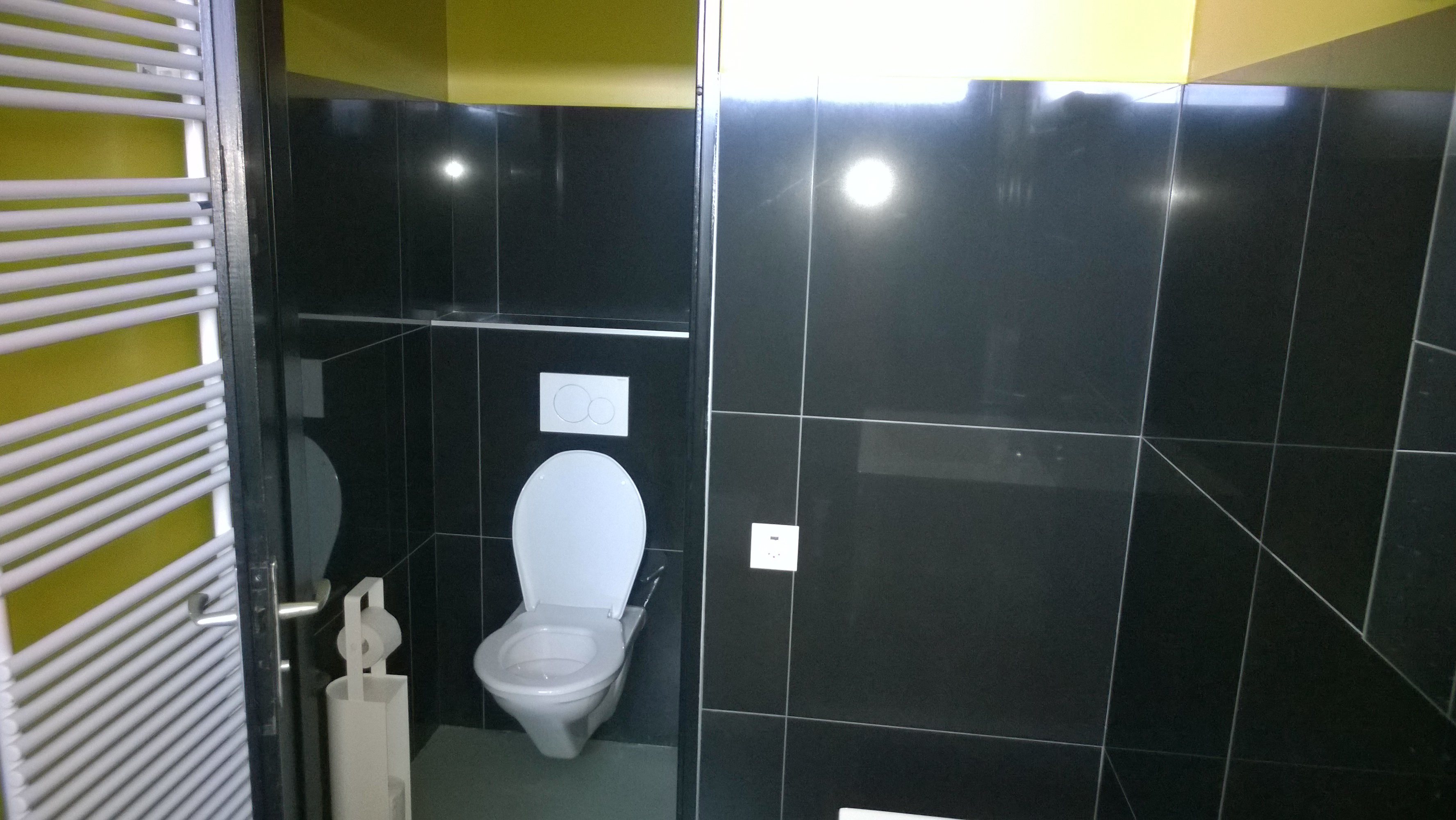 Toilettes / douche Toilettes / douche