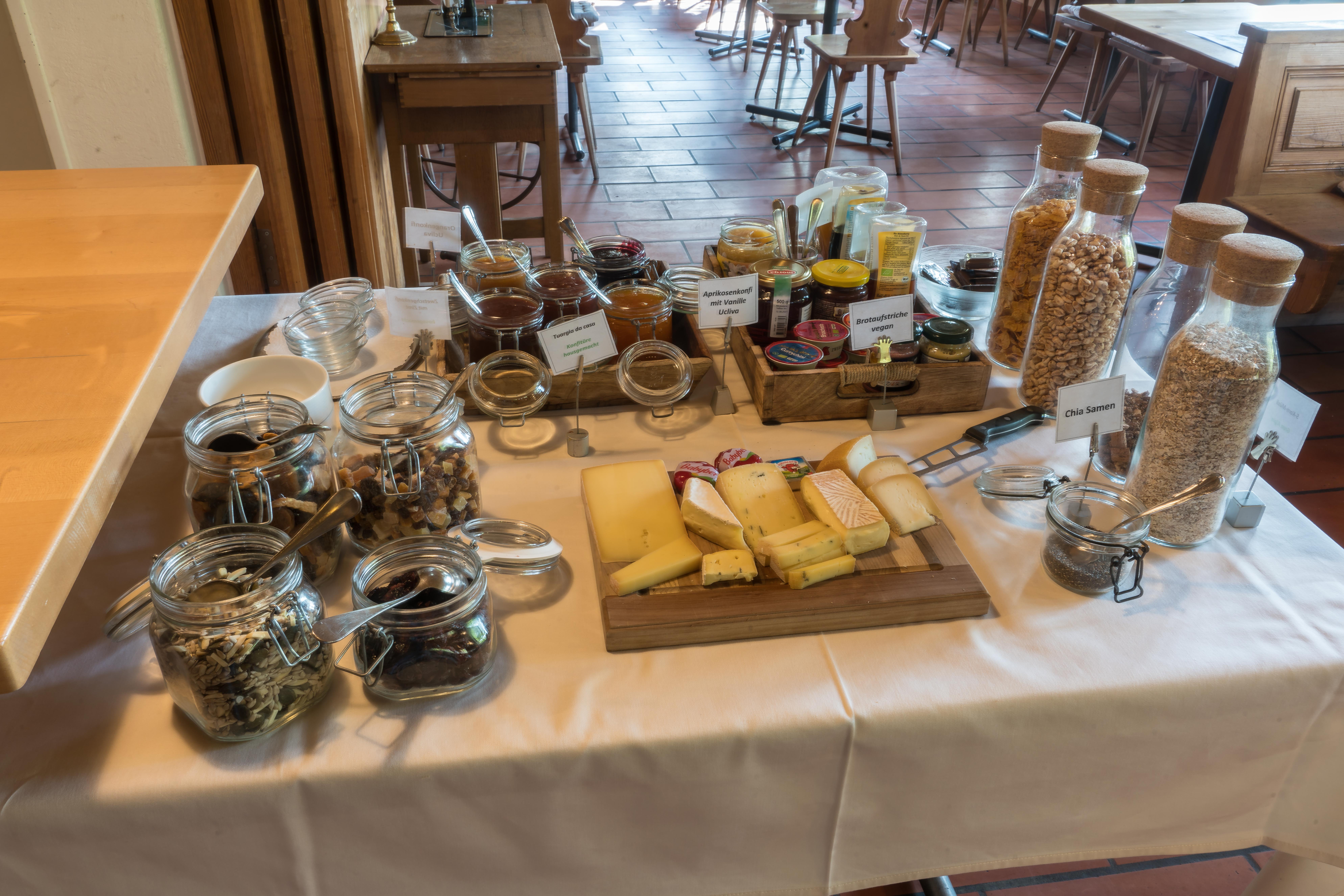 Hotel Ucliva – image