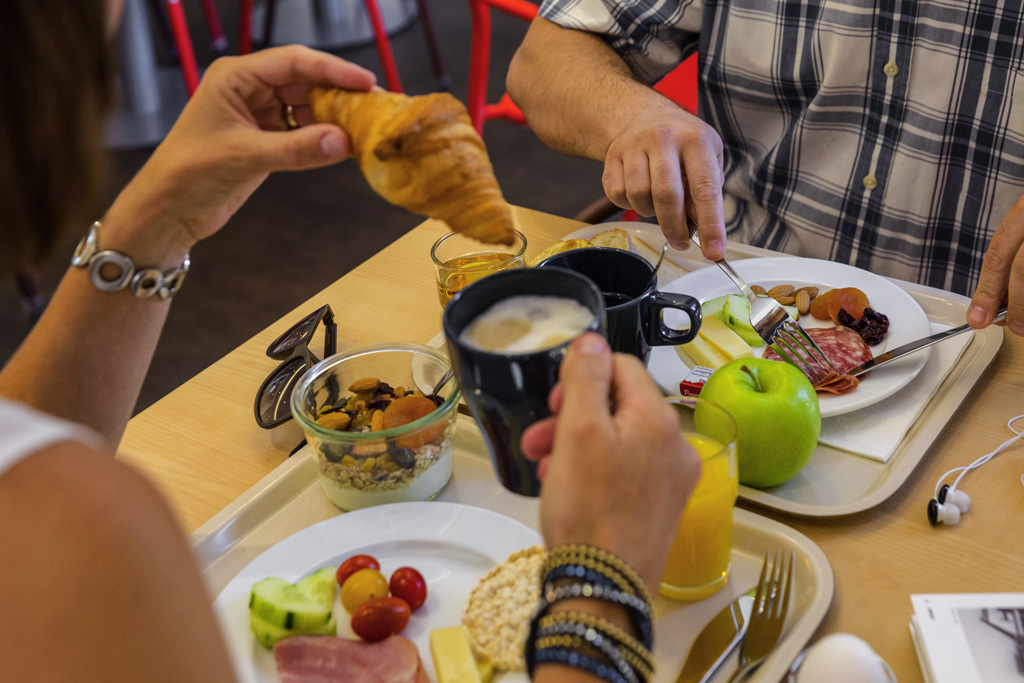 Petit-Dejeuner Petit-Dejeuner