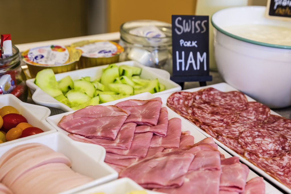 Petit-Dejeuner Petit-Dejeuner