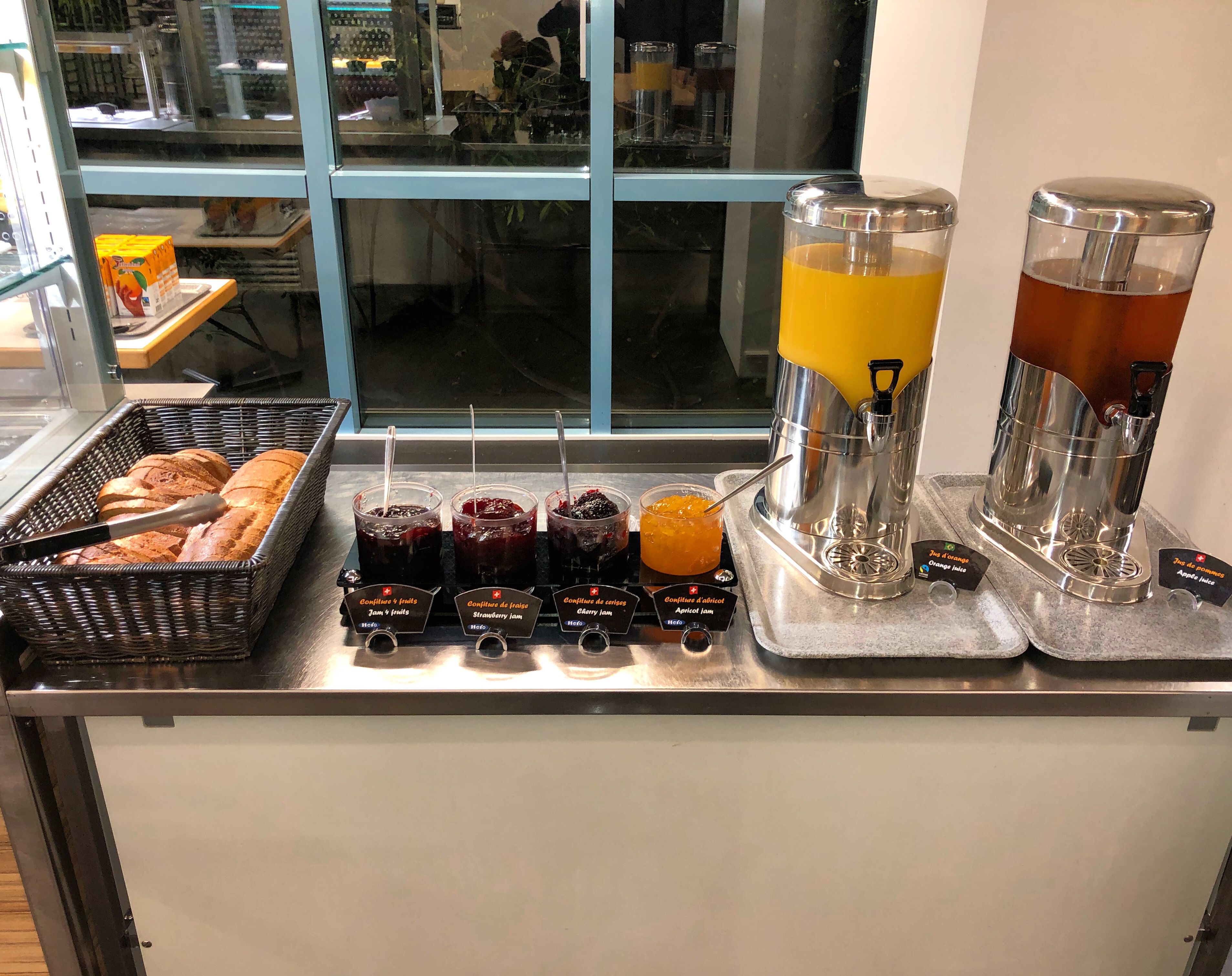 Petit déjeuner Petit déjeuner