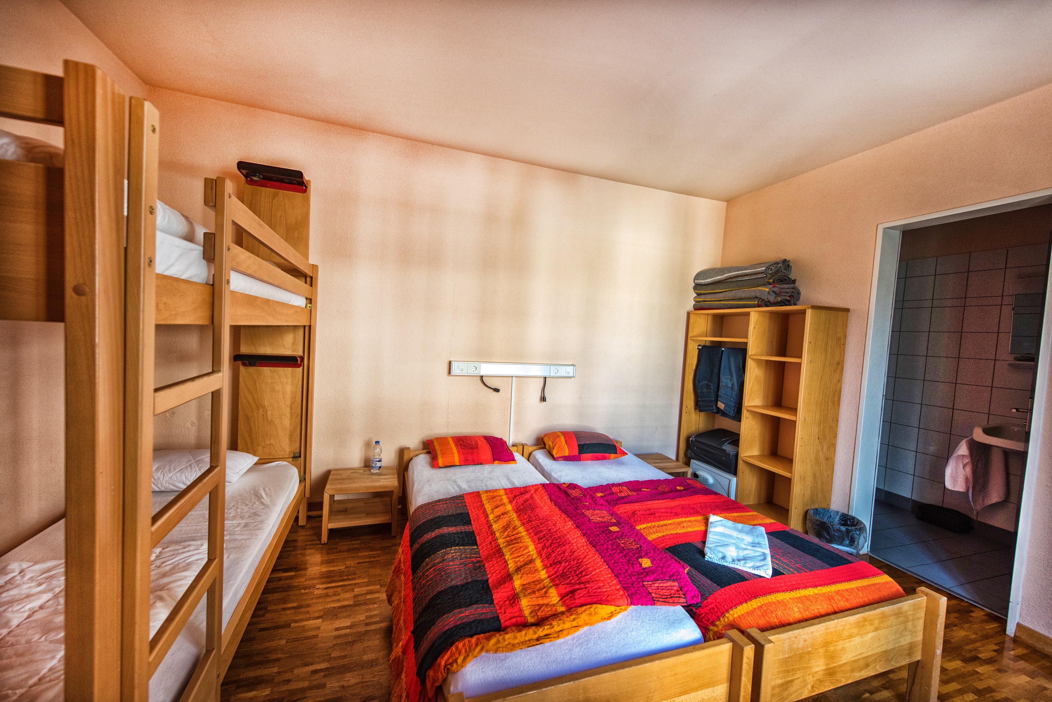 Chambres à quatre lits avec WC Chambres à quatre lits avec WC