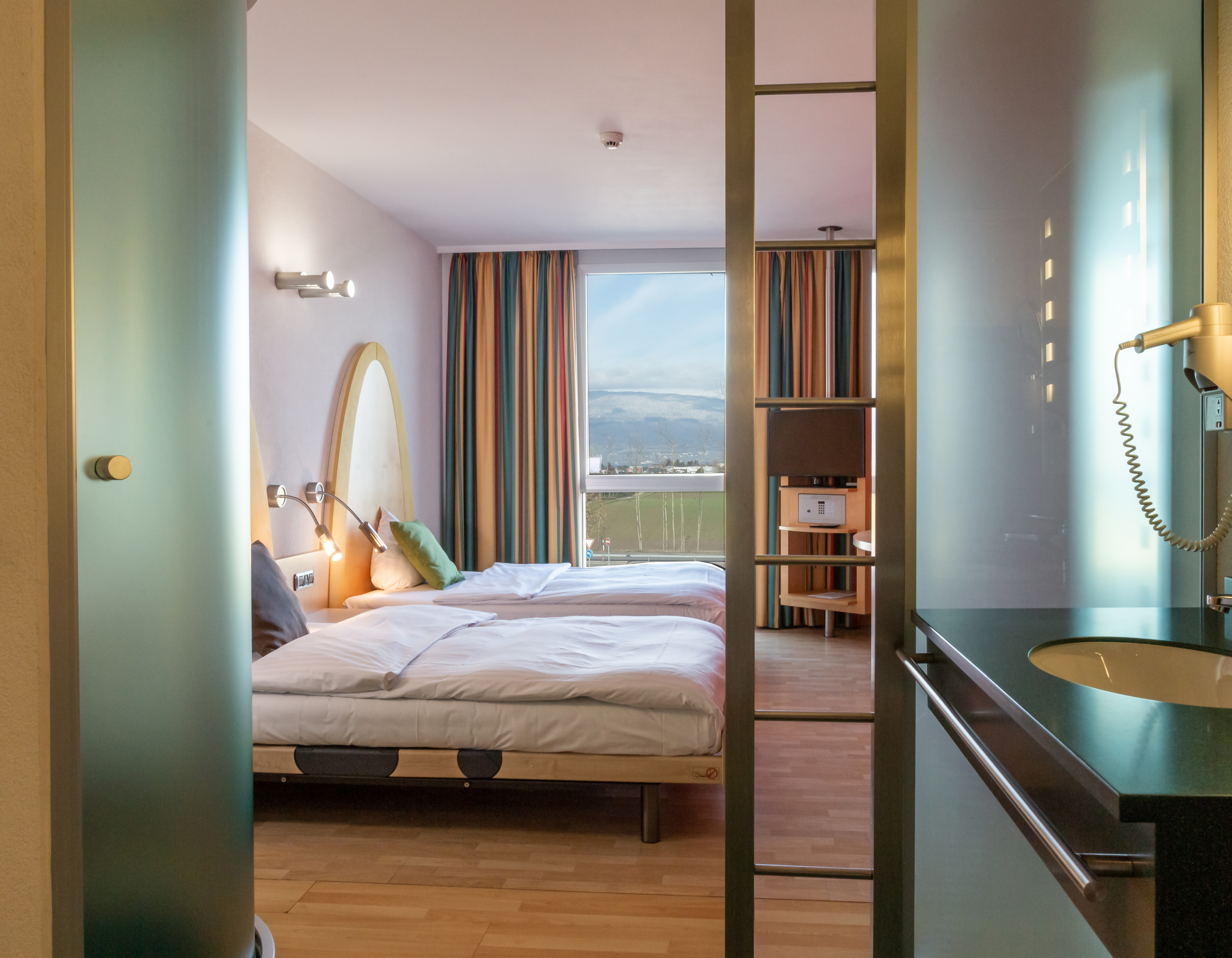 chambre à deux lits chambre à deux lits