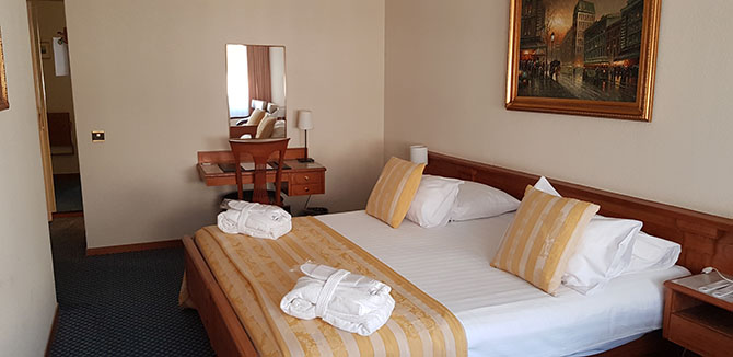 Hôtel Century – Bild