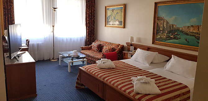 Hôtel Century – Bild