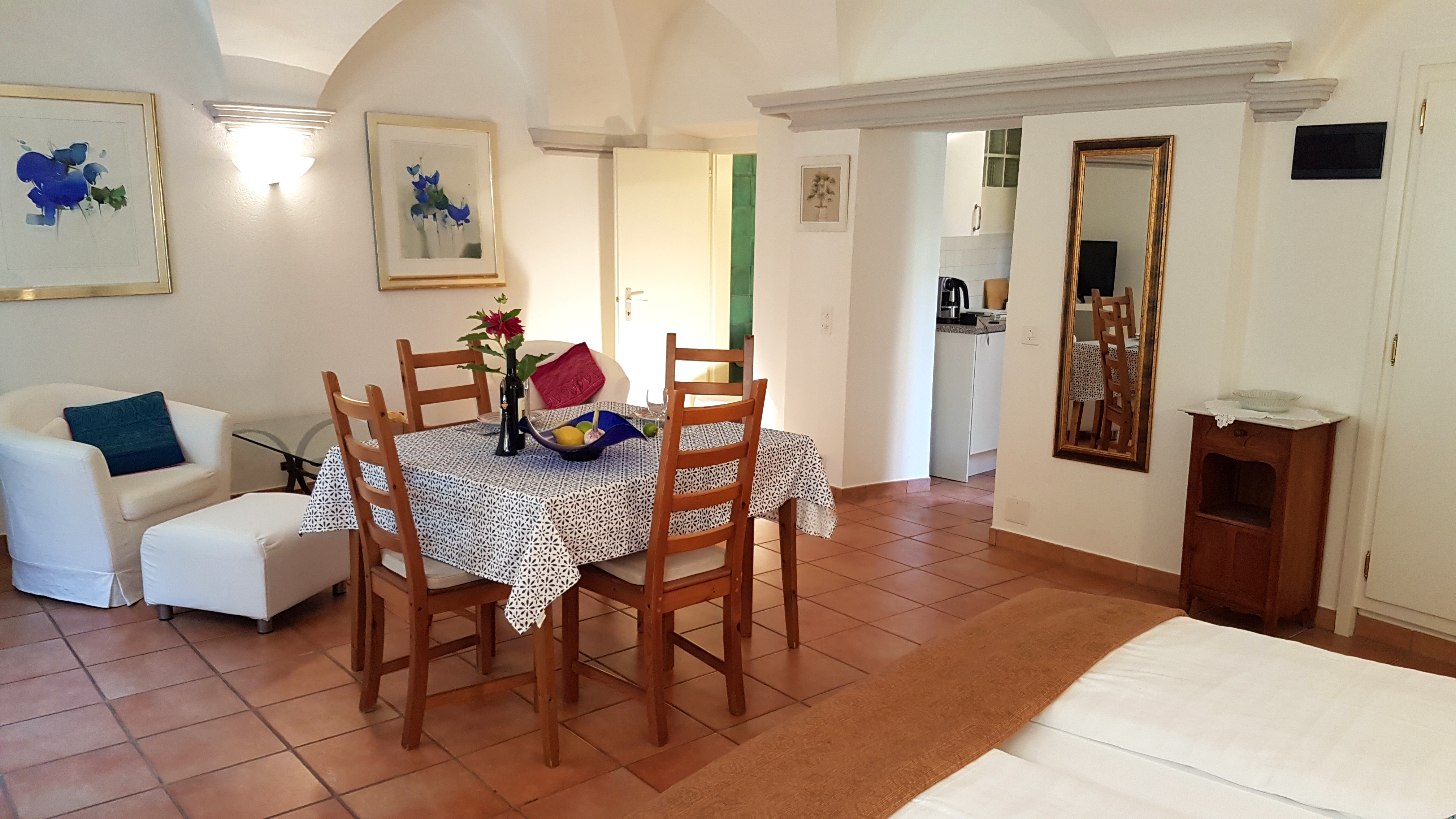 Dining Area Ap. 9 Dining Area Ap. 9