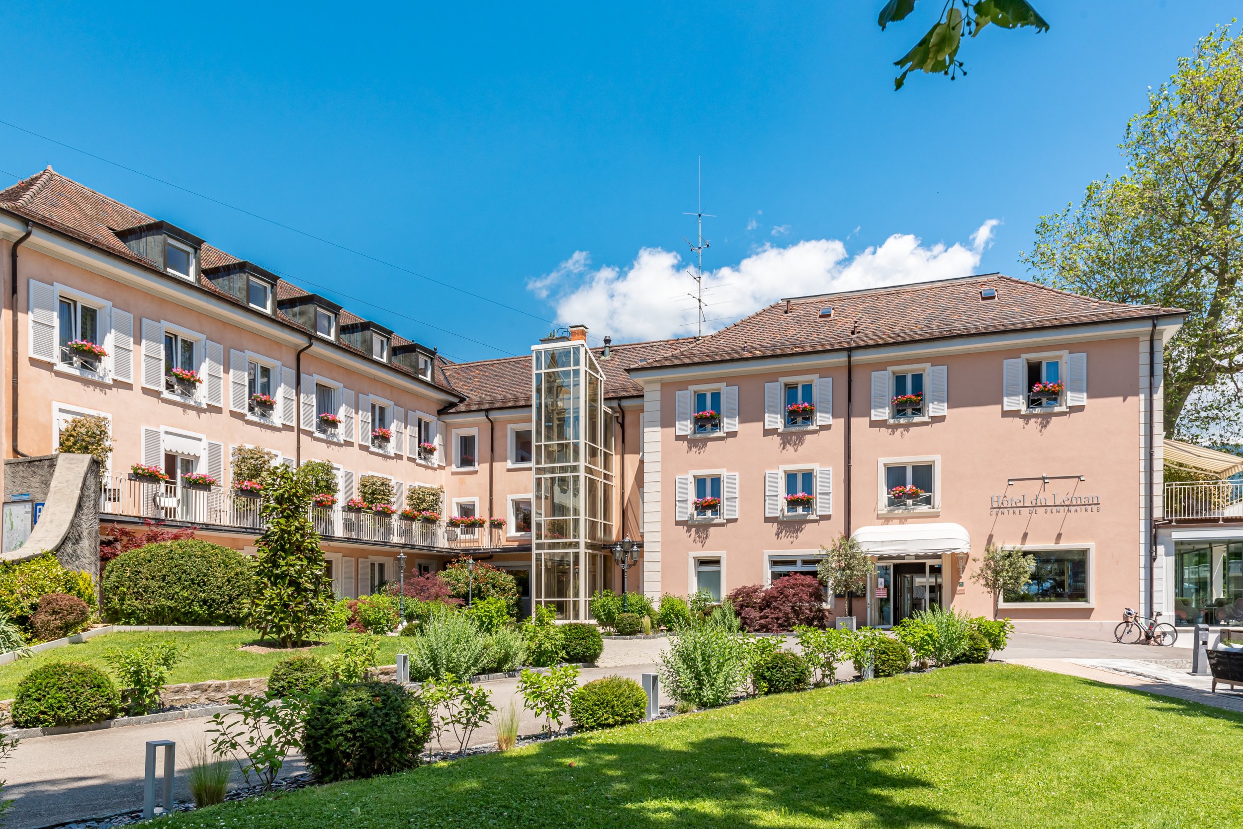 Hauptgebäude Hauptgebäude