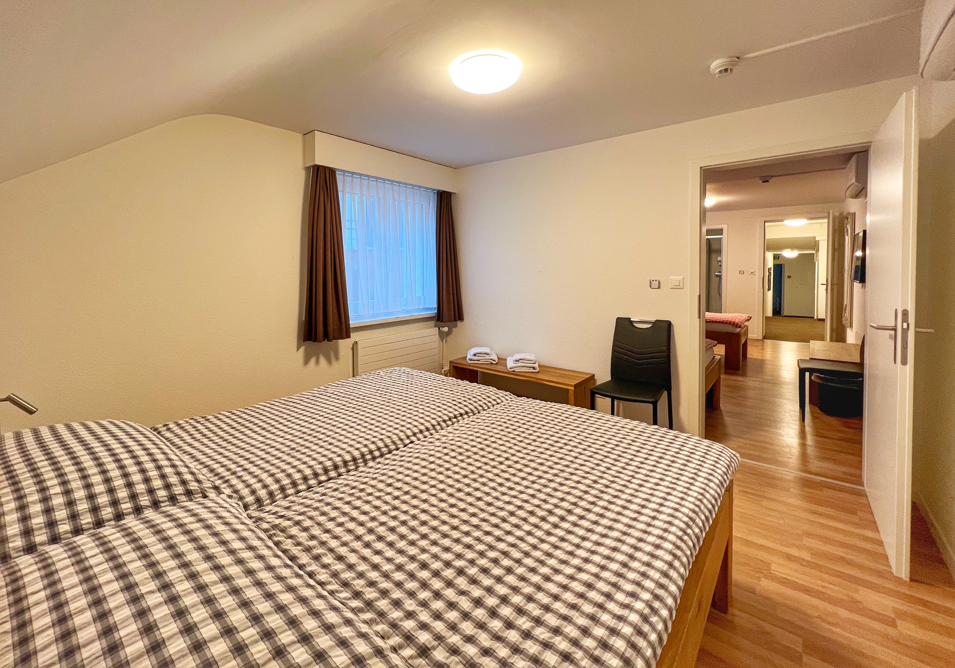 4-bed room 4-bed room