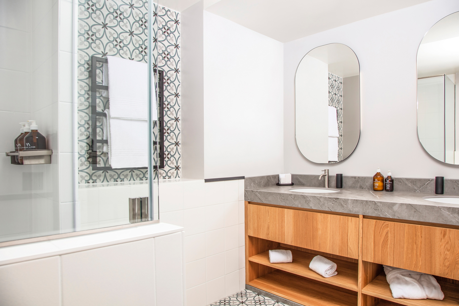 Executive Mountain V Executive Mountain V