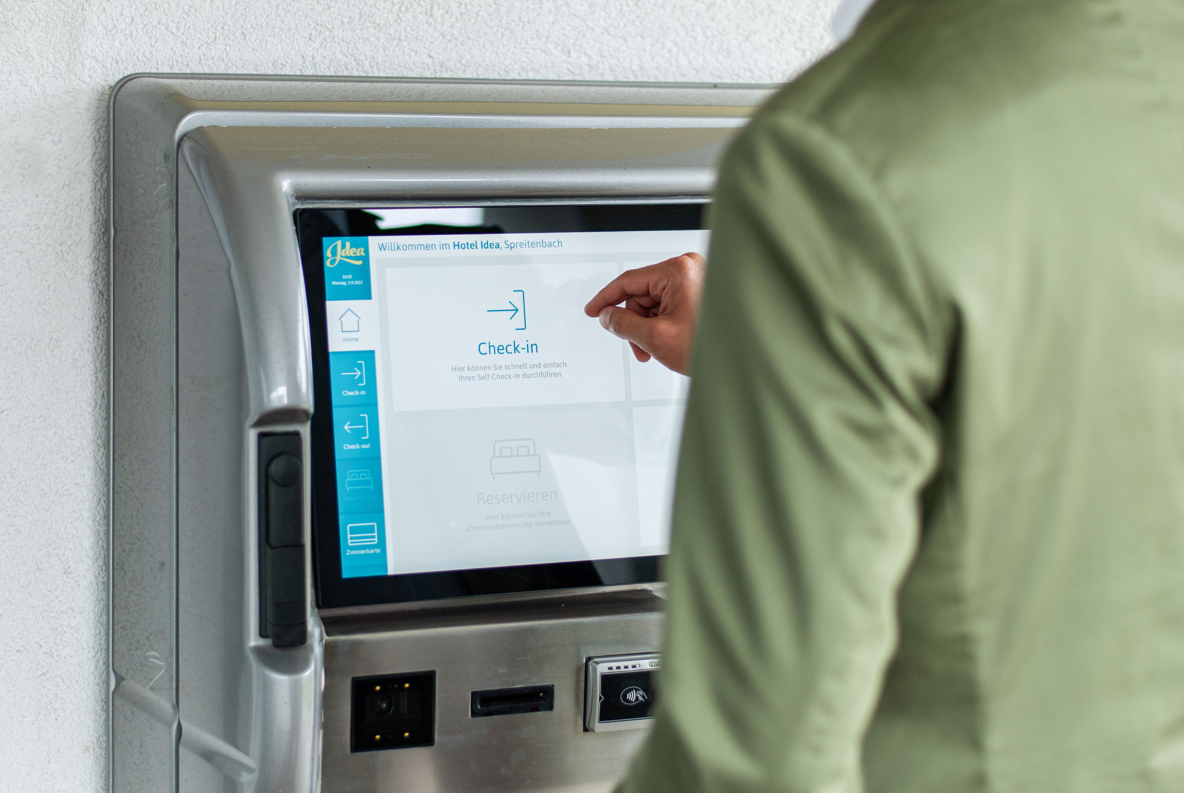 Check in Automat Check in Automat