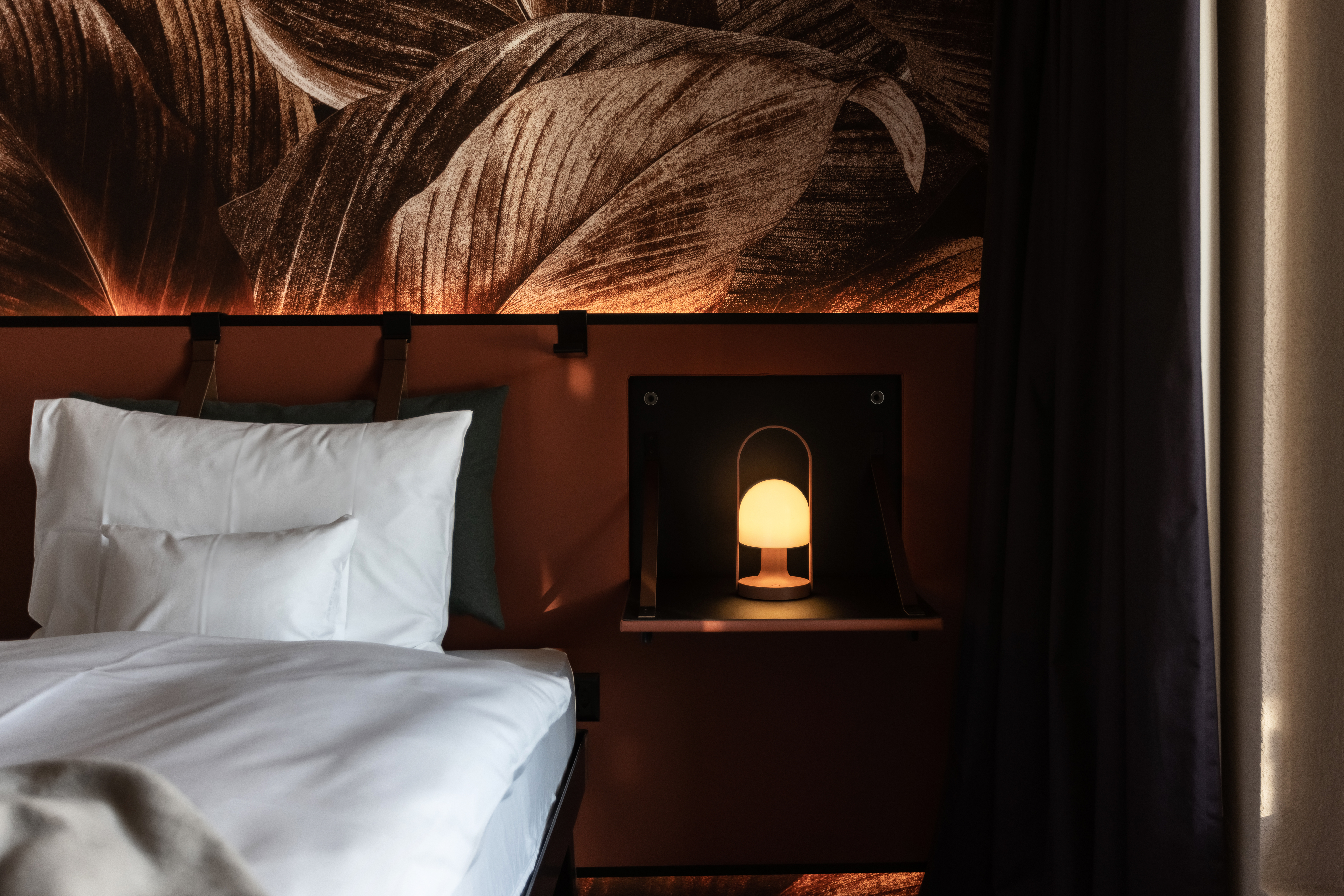 Room Detail Room Detail