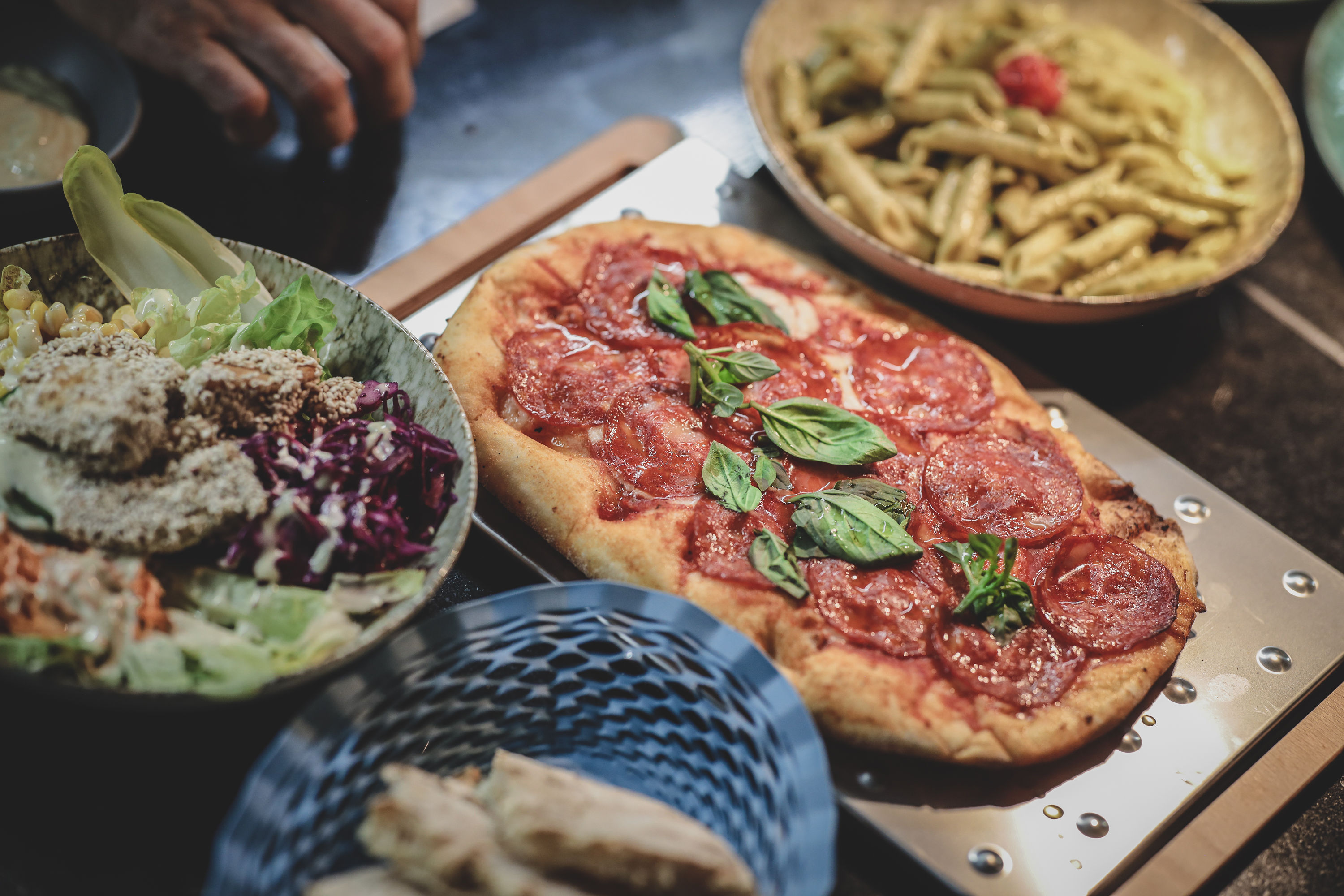 Restaurant "Share" Restaurant "Share"