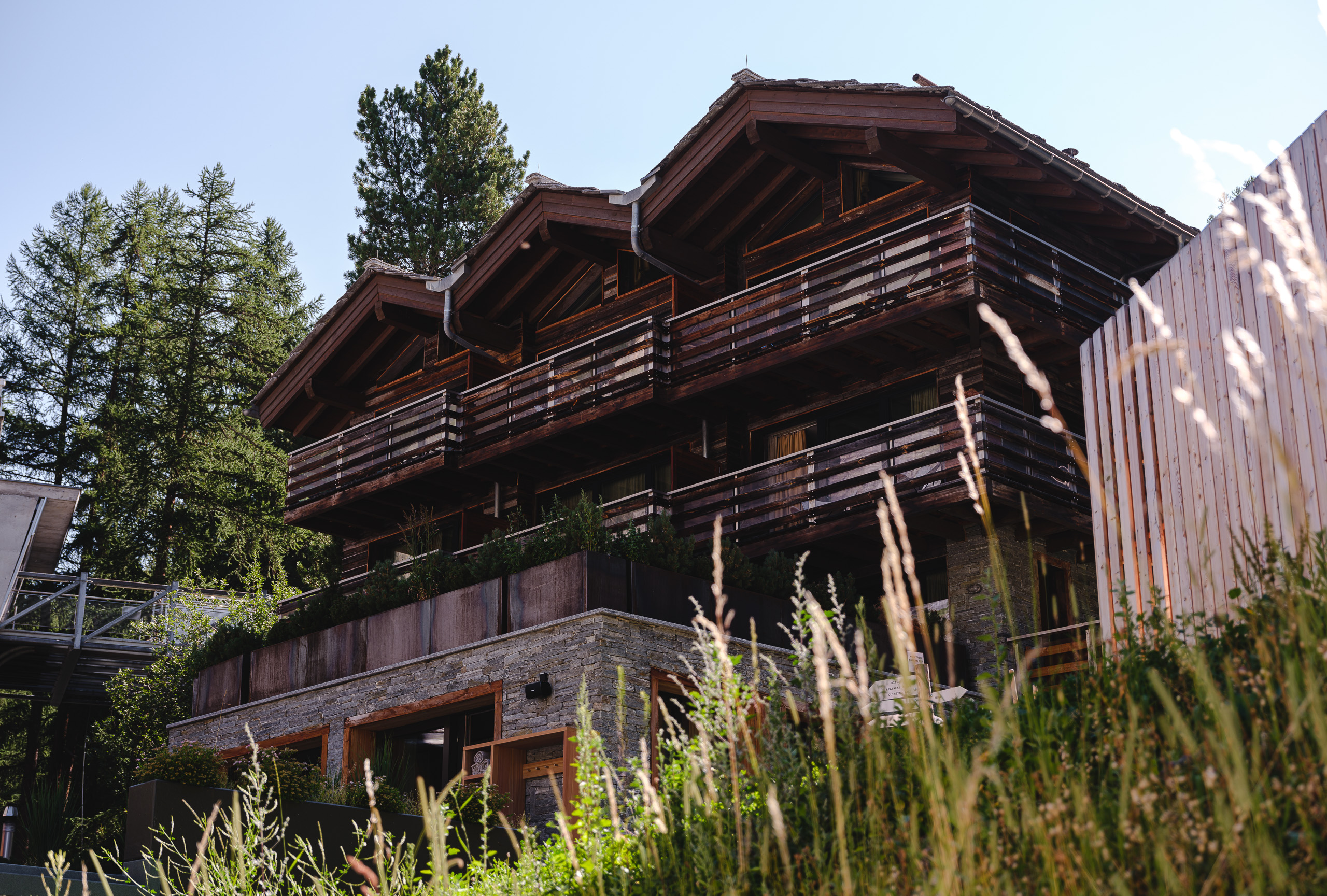 Nomad Lodge by CERVO Mountain Resort – image