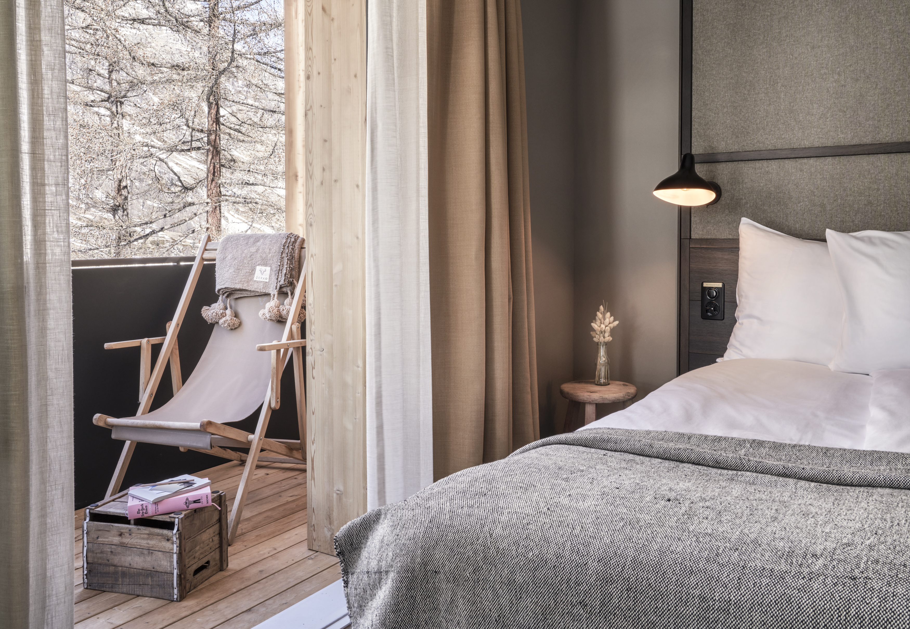 Nomad Lodge by CERVO Mountain Resort – image