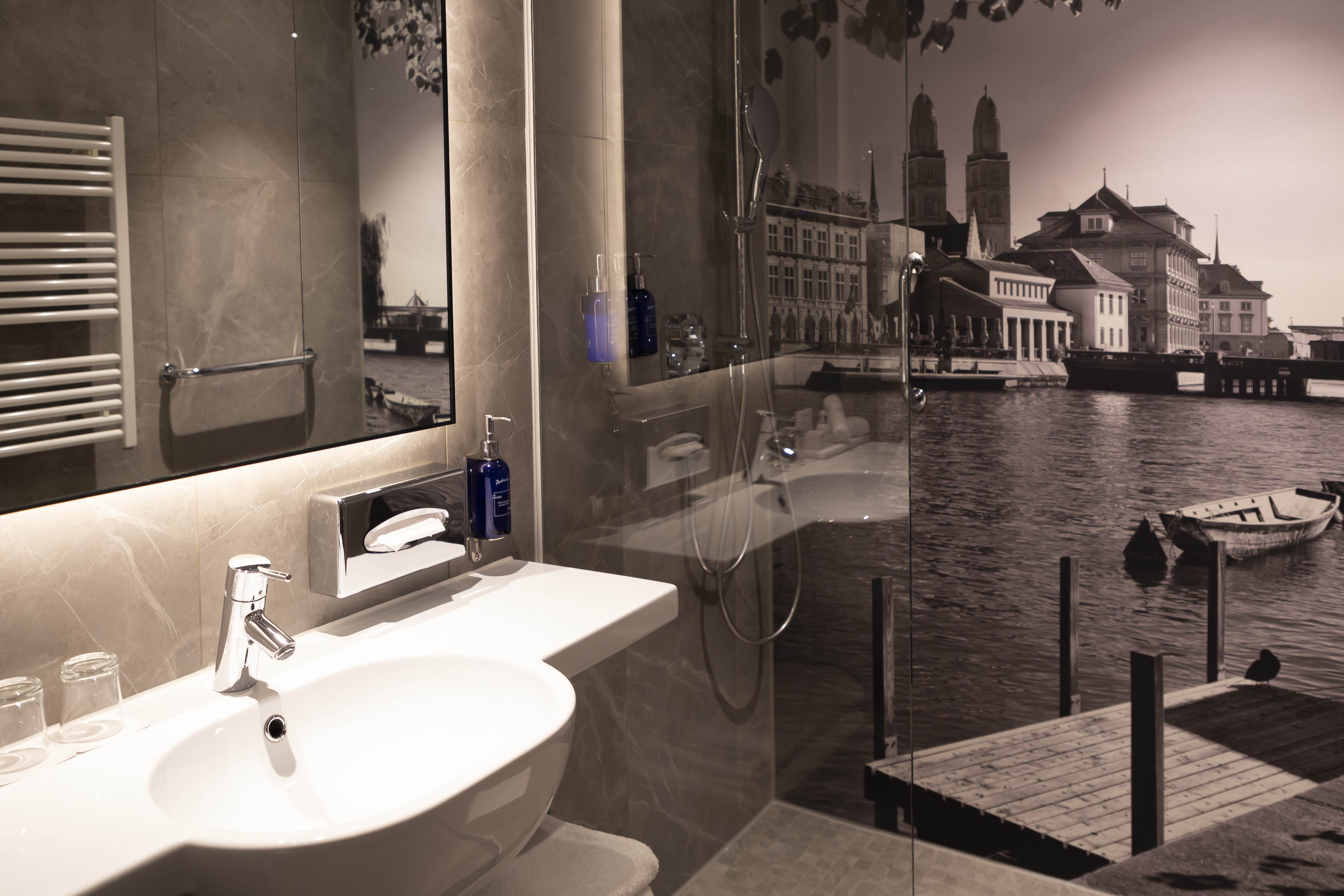 Radisson Blu Hotel, Zurich-Airport – Bild