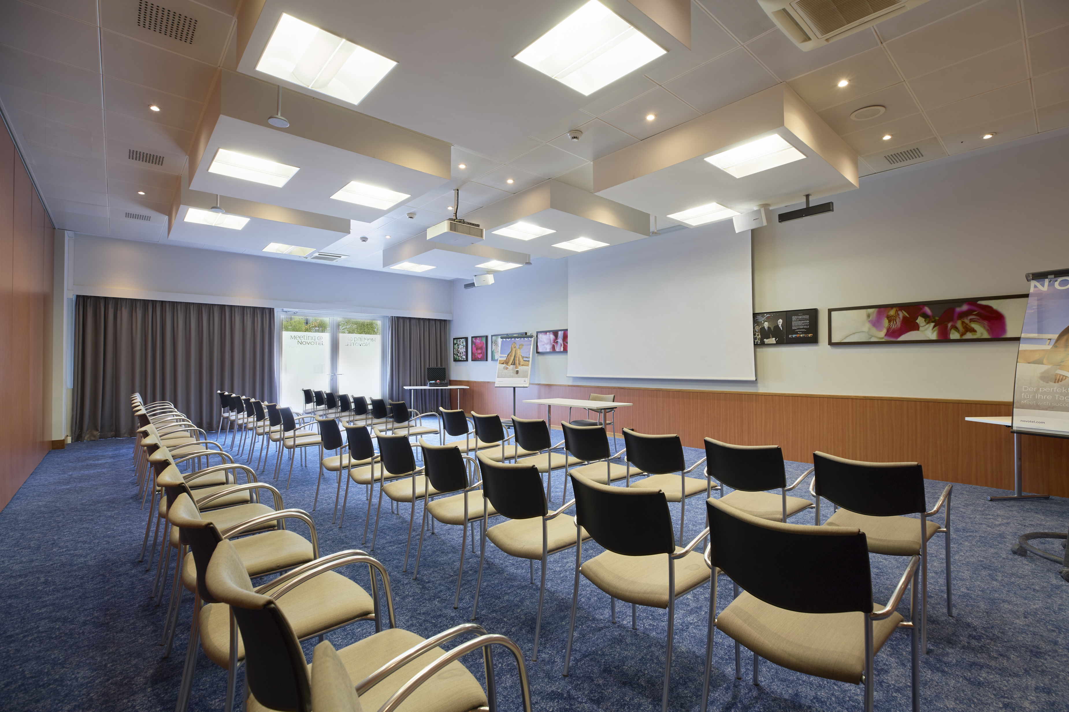 Novotel Zürich City West – Bild