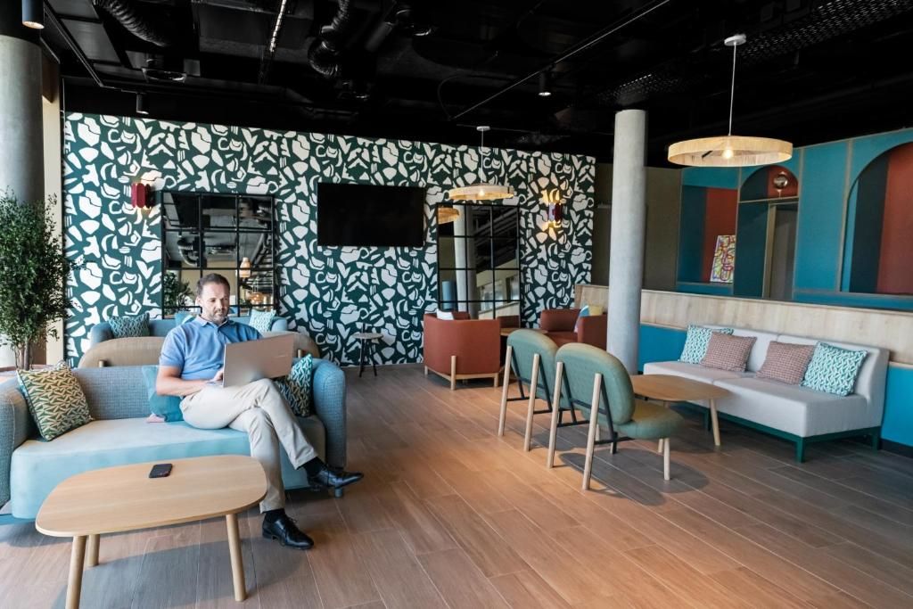 B&B Hôtel Nyon – immagine