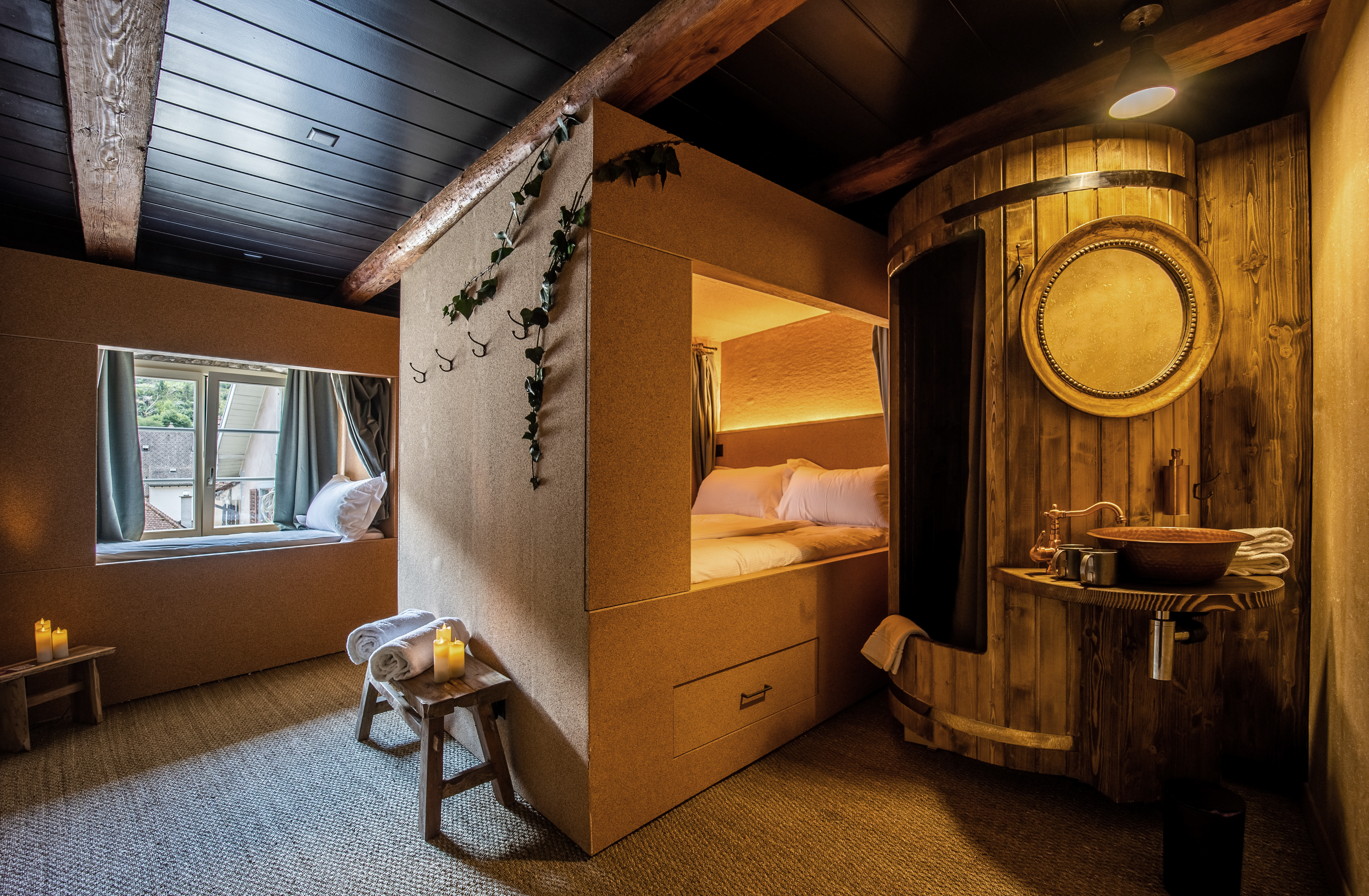 Peanut Medieval Lodge – image