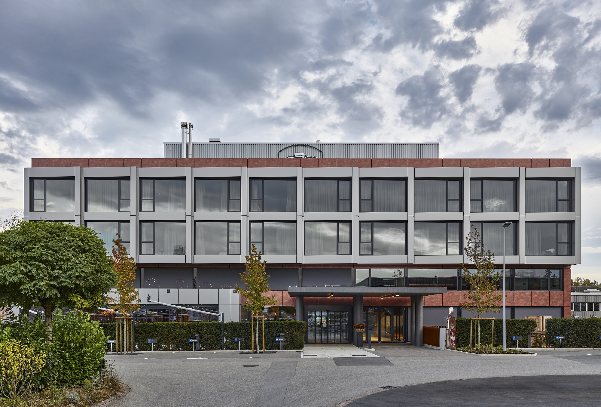 Autohalle Aussenansi Autohalle Aussenansi